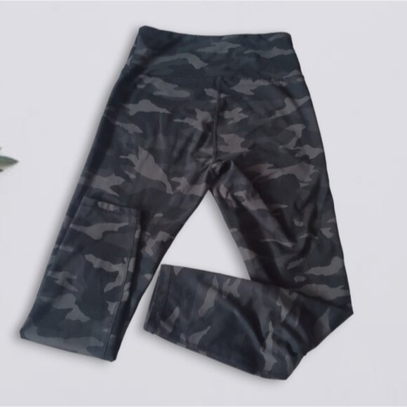 Zobha NWT Camo Soft High Rise Leggings- Size M - Picture 4 of 13